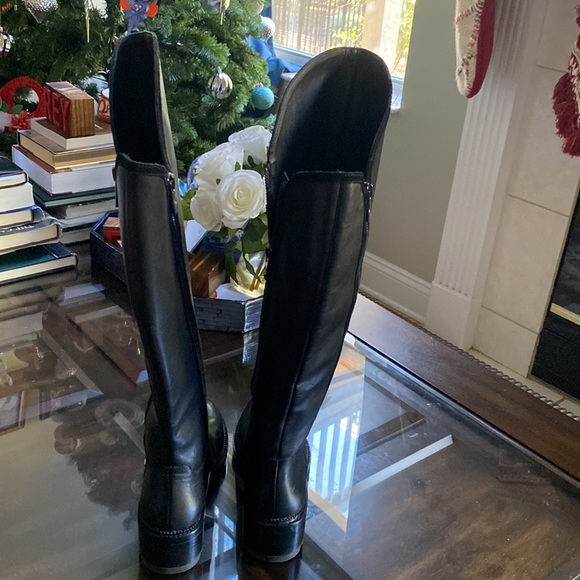 Donald Pliner Soffie Knee High Boot. - Picture 8 of 17